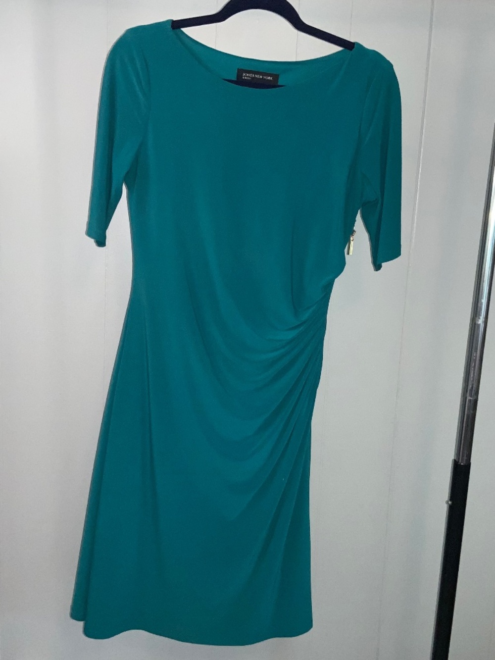 Jones New York teal ruched sheath midi dress Sz 8 gold tone zipper detail